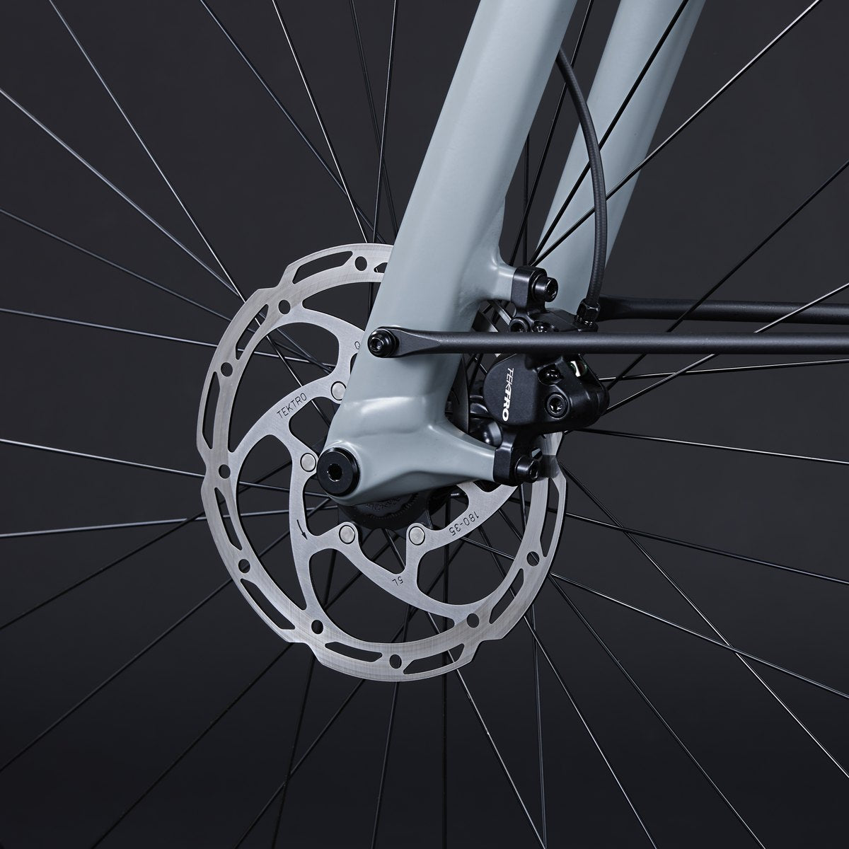 Sinch Rush e-bike in Matte Metro Grey